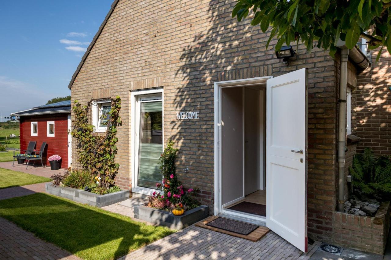 At Marries Bed & Breakfast Wilp Eksteriør bilde