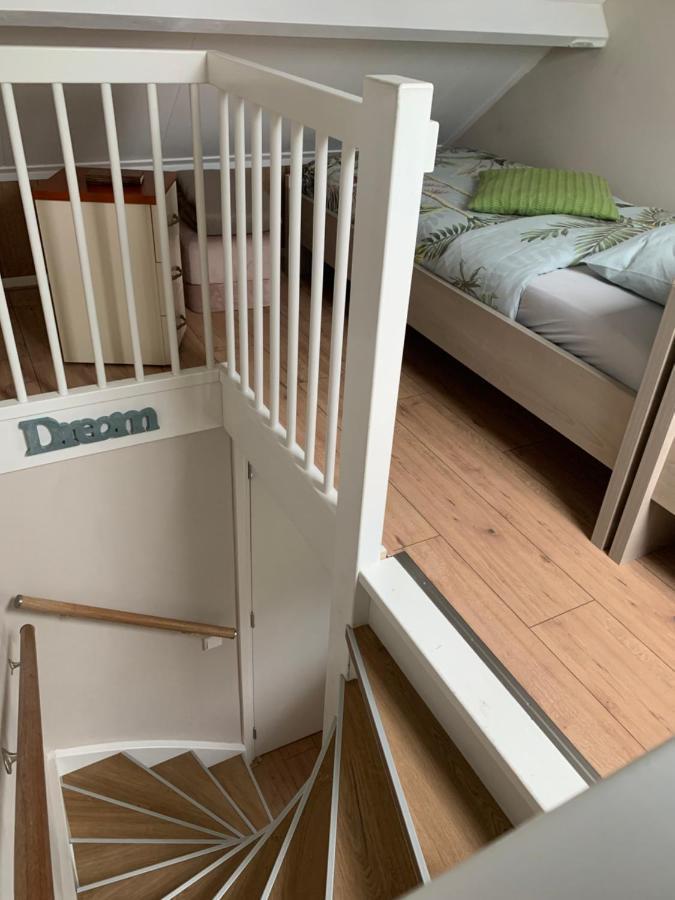 At Marries Bed & Breakfast Wilp Eksteriør bilde